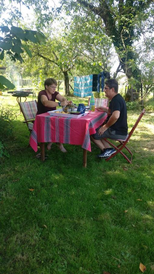 Chez Domi Syl Gite Nature Apartment Colonne Bagian luar foto